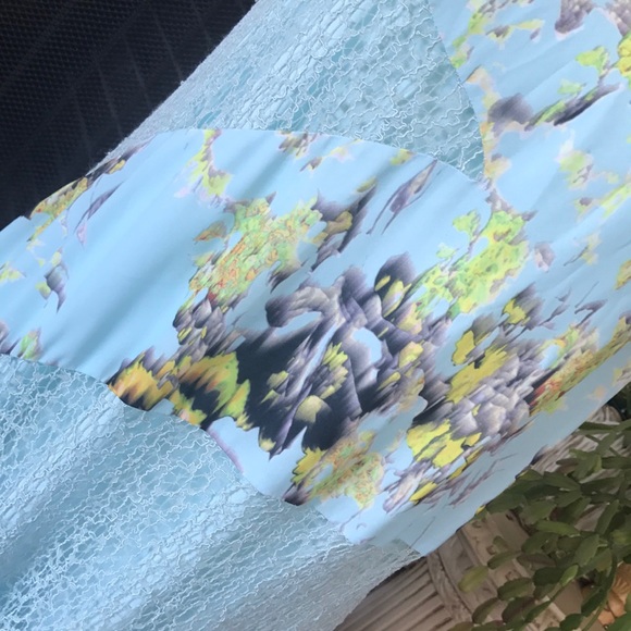 Anthropologie Rainflower Lace - Picture 6 of 8